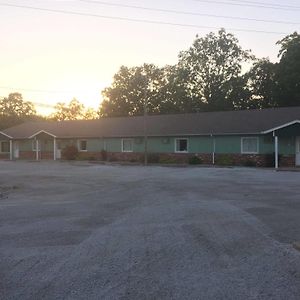 Carlin Villa Motel
